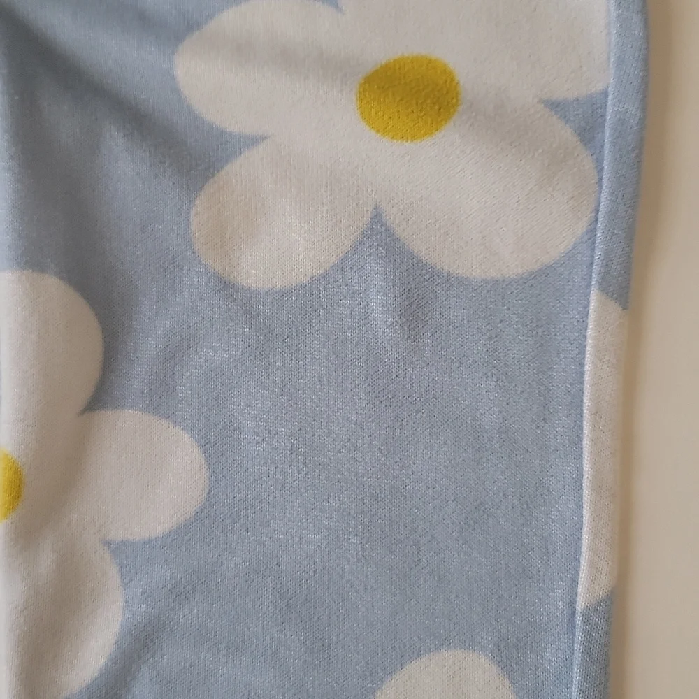 Art Class Girls Pajama Bottoms Daisy Floral Flare Leg Blue White Size 6/7 Small